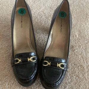 Bandolino Arguello black dress shoes/heels